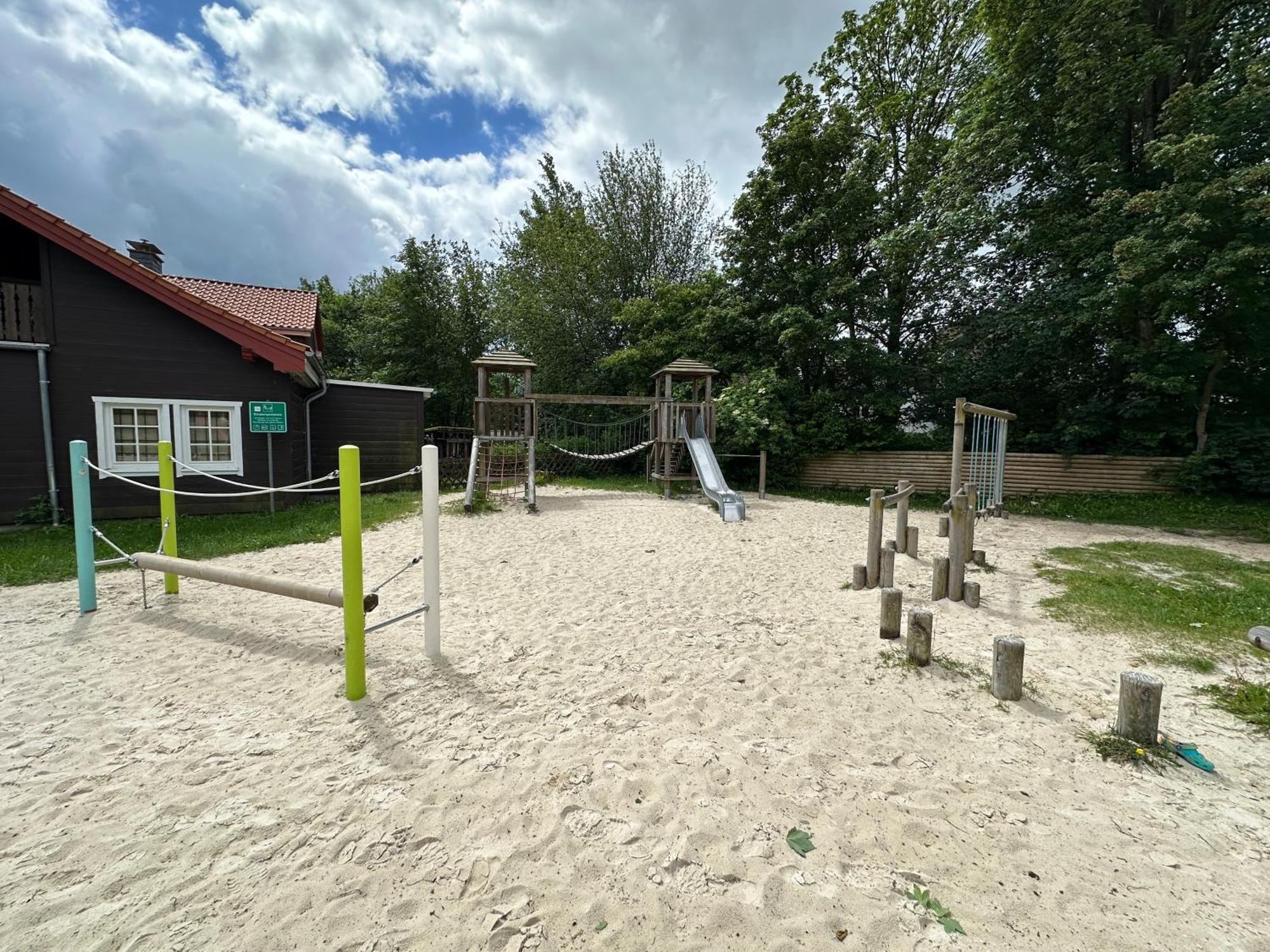 Townhouse Am Kurpark - Top Bewertet Von Familien! Ruhig, Zentral - Mit Terrasse, Parkplatz, Wallbox, Grill, Und Inklusive Waeschepaket Braunlage Zewnętrze zdjęcie